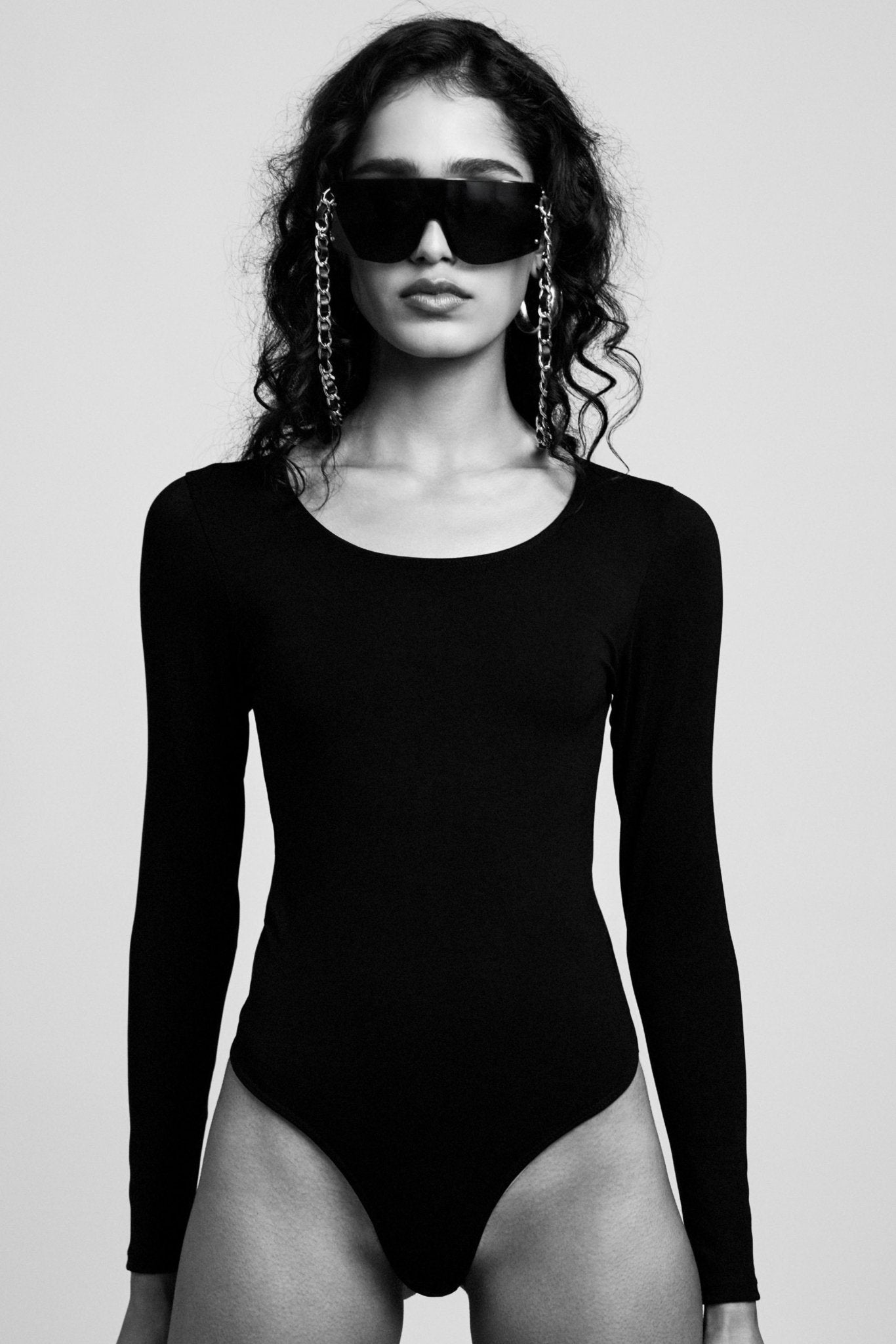 Donna - The Park - color-black