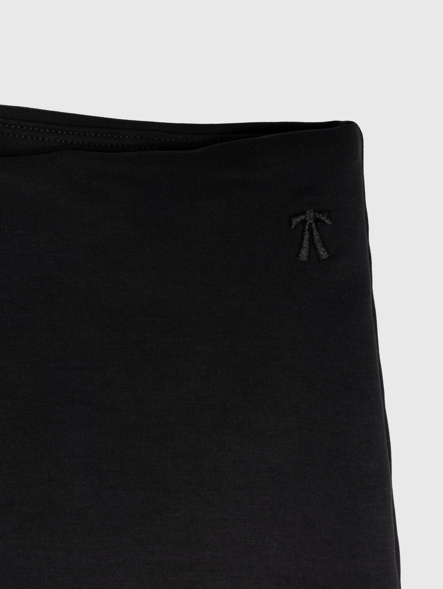 Joy - The Park- color-black