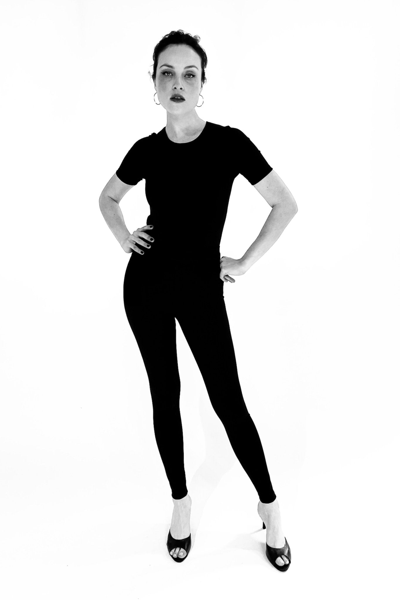 Shari - The Park - color-black - editorial
